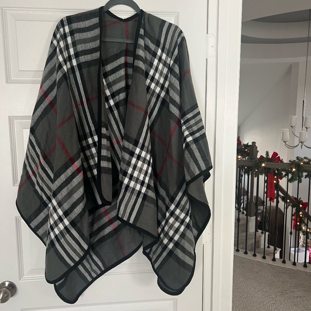 Gray Black White Red Plaid Checker Sweater Pull Over Blanket Shrug